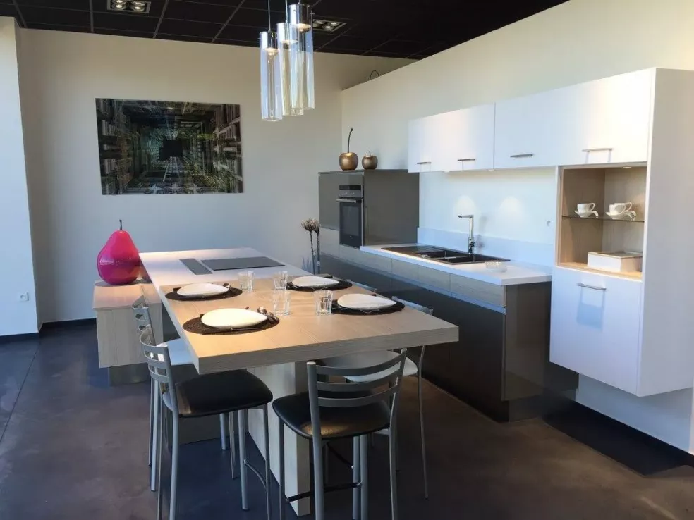 Réalisation aménagement intérieur 
 Comera Cuisines